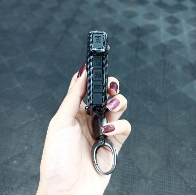 CARBON FIBER KEY (BLACK) KIA UNI (2021)