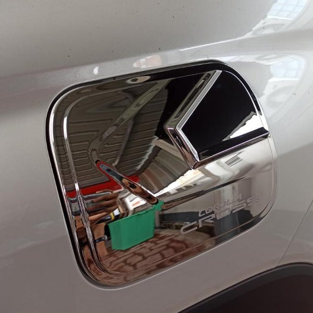 FUEL TANK LID COVER (CHROME) TOYOTA COROLLA CROSS (2020)