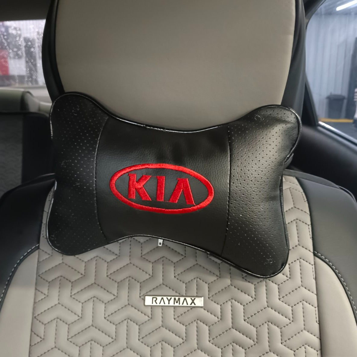HEADREST PILLOW LOGO ONE SET (BLACK) KIA UNI (14~19)