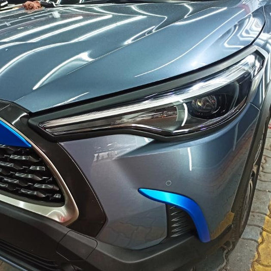 HEAD LAMP COVER (1)SET=(2)PCS (BLACK) TOYOTA COROLLA CROSS (2020)