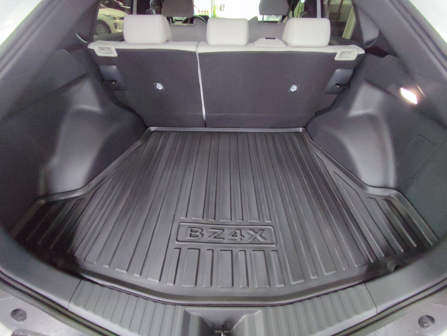 (HQ) TPE TRUNK MAT (BLACK)_TOYOTA BZ4X (2023)