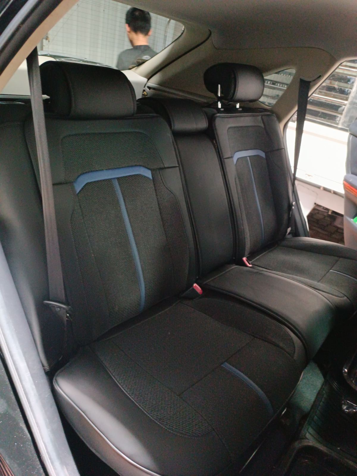 RAYMAX LUXURY SEAT COVER (H-2021-7) (1) SET (BLACK + BLACK + BLUE)
