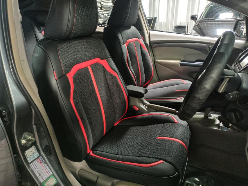 RAYMAX LUXURY SEAT COVER (H-2021-7) (1) SET (BLACK + BLACK + RED)
