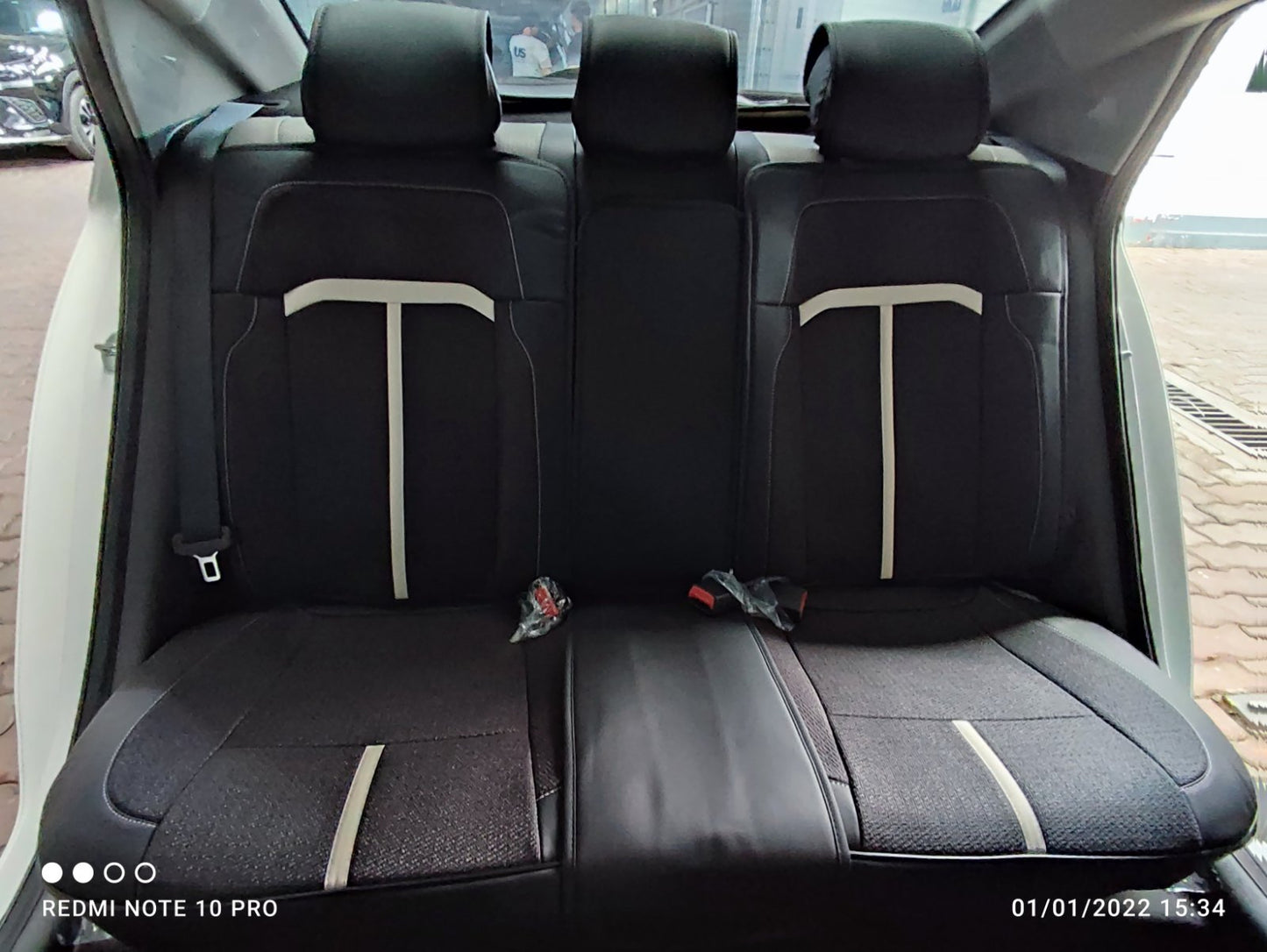 RAYMAX LUXURY SEAT COVER (H-2021-7) (1) SET (BLACK + BLACK + WHITE)