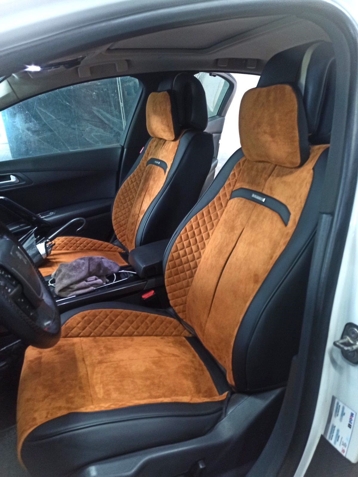 RAYMAX LUXURY SEAT COVER (H-QD21-06) (1) SET (BLACK + BROWN)