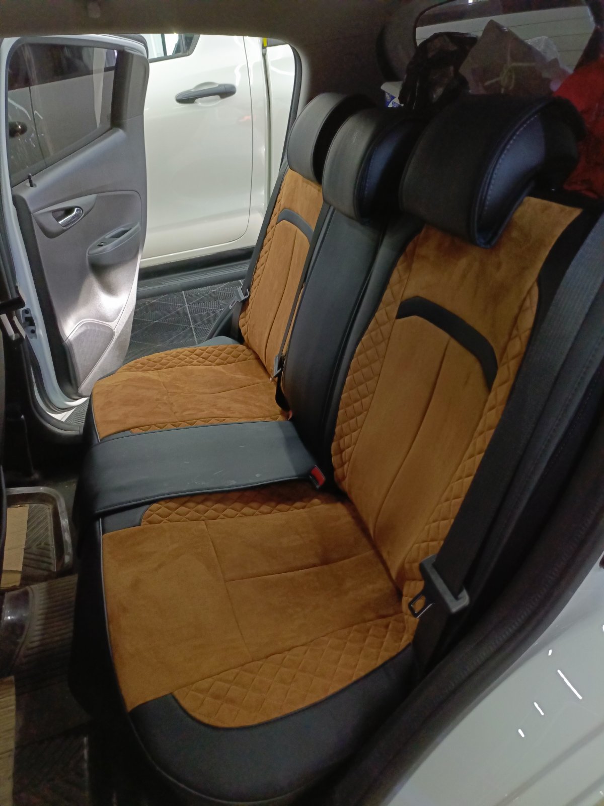 RAYMAX LUXURY SEAT COVER (H-QD21-06) (1) SET (BLACK + BROWN)