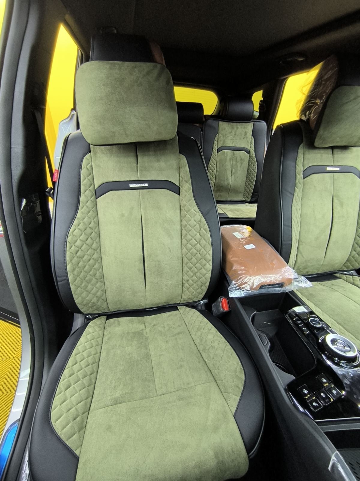 RAYMAX LUXURY SEAT COVER (H-QD21-06) (1) SET (BLACK + GREEN)