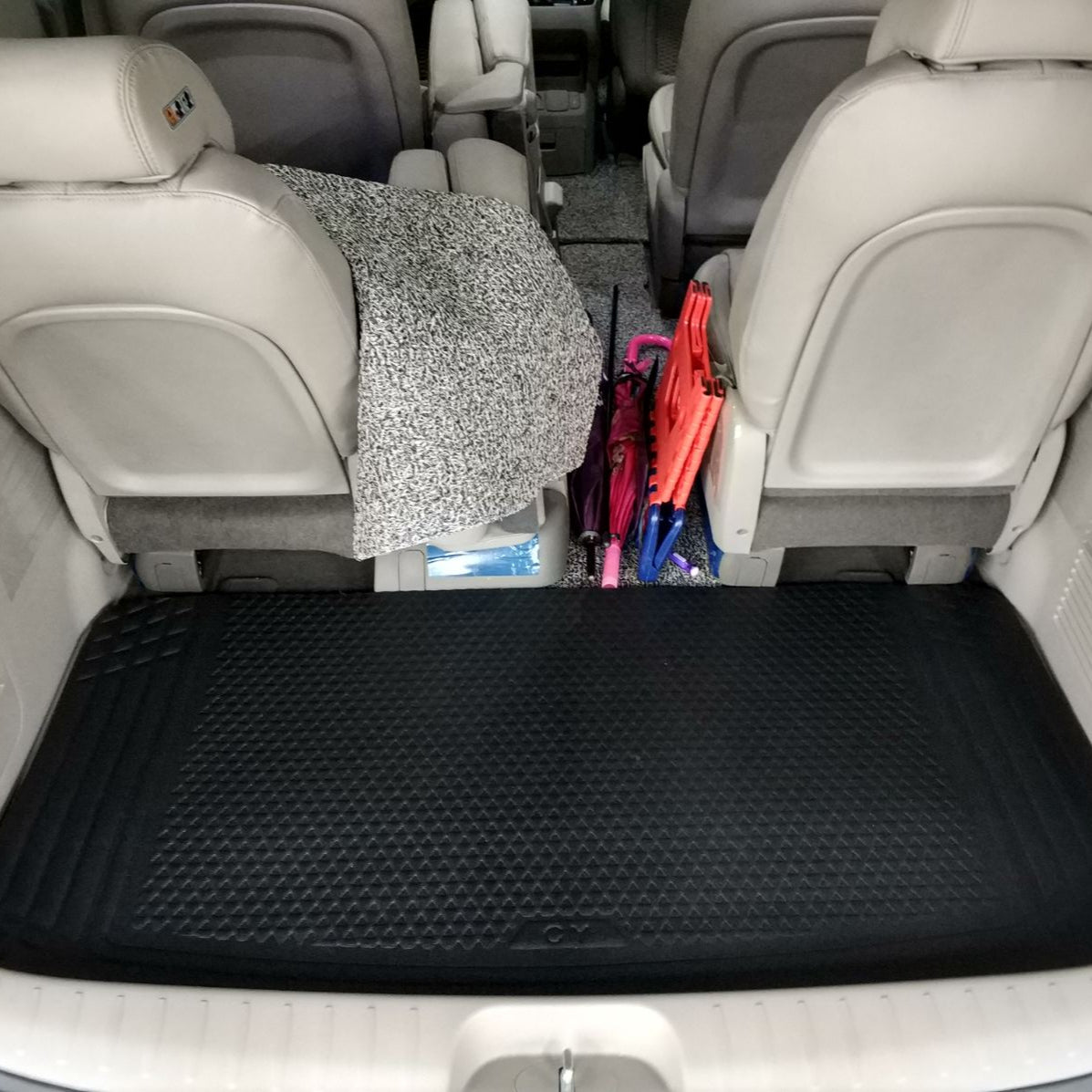 RUBBER UNI TRUNK MAT (HIGH QUALITY) (BLACK)
