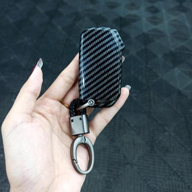 CARBON FIBER KEY (BLACK) KIA UNI (2021)