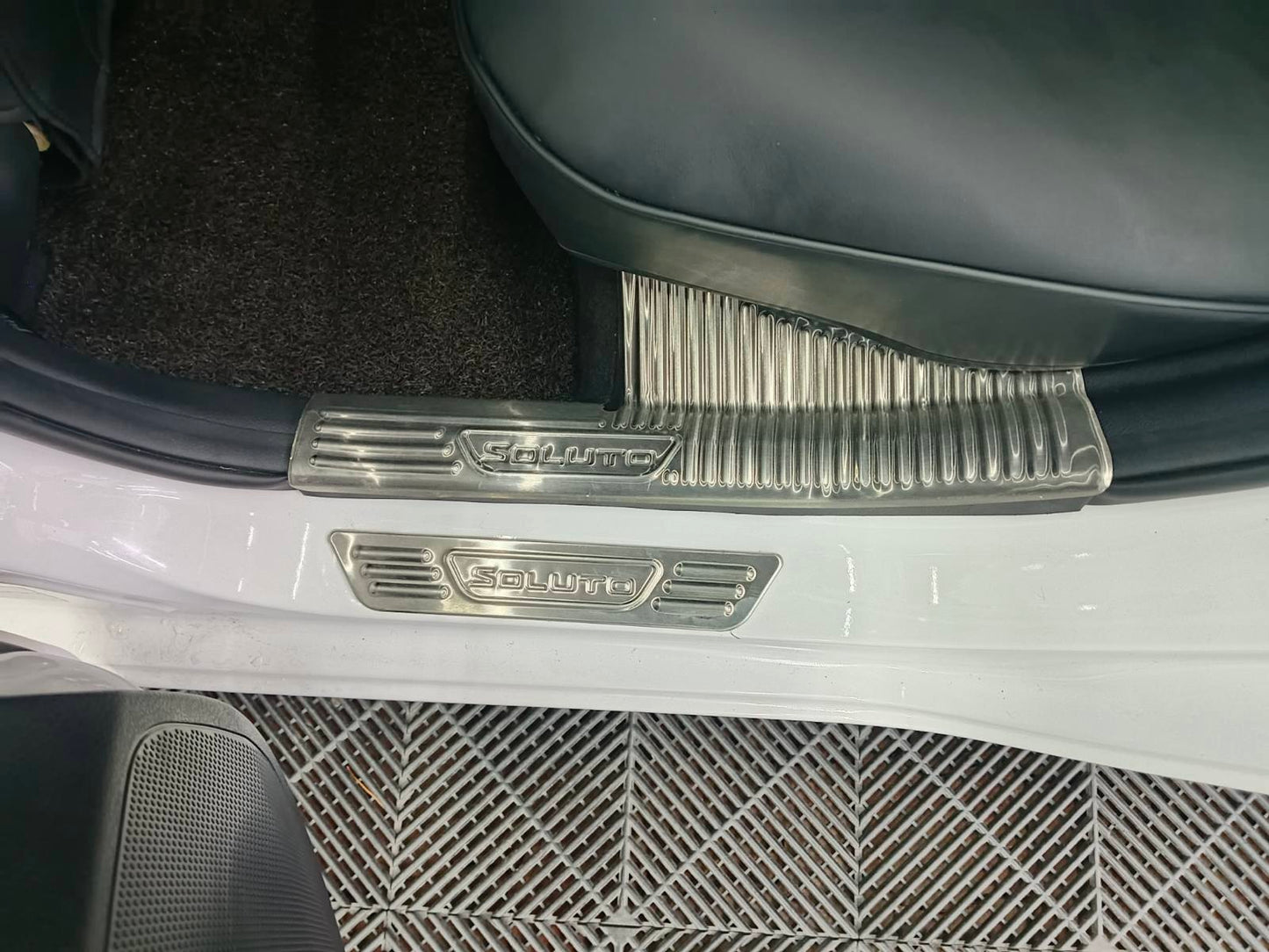 DOOR STILL STEEL (INTER +OUTER) (CHROME) KIA SOLUTO (2020-2021)