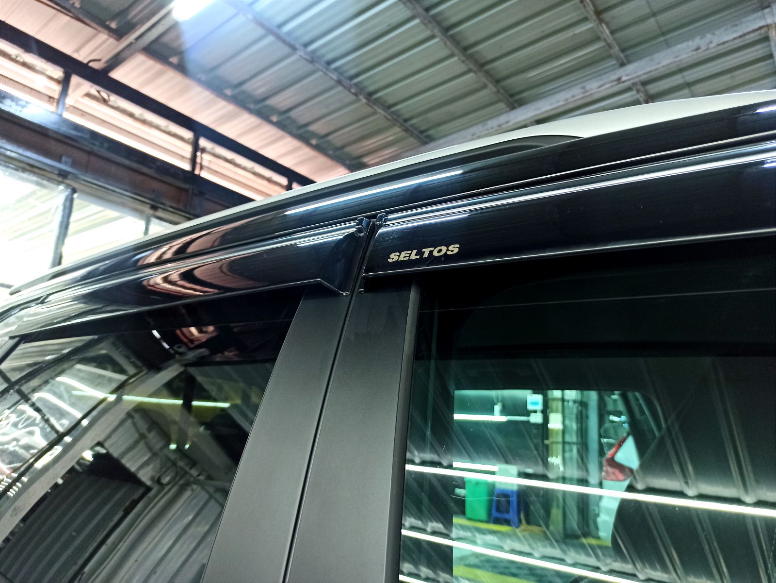 DOOR VISOR STEEL (C) (4D) KIA SELTOS (2024)-5