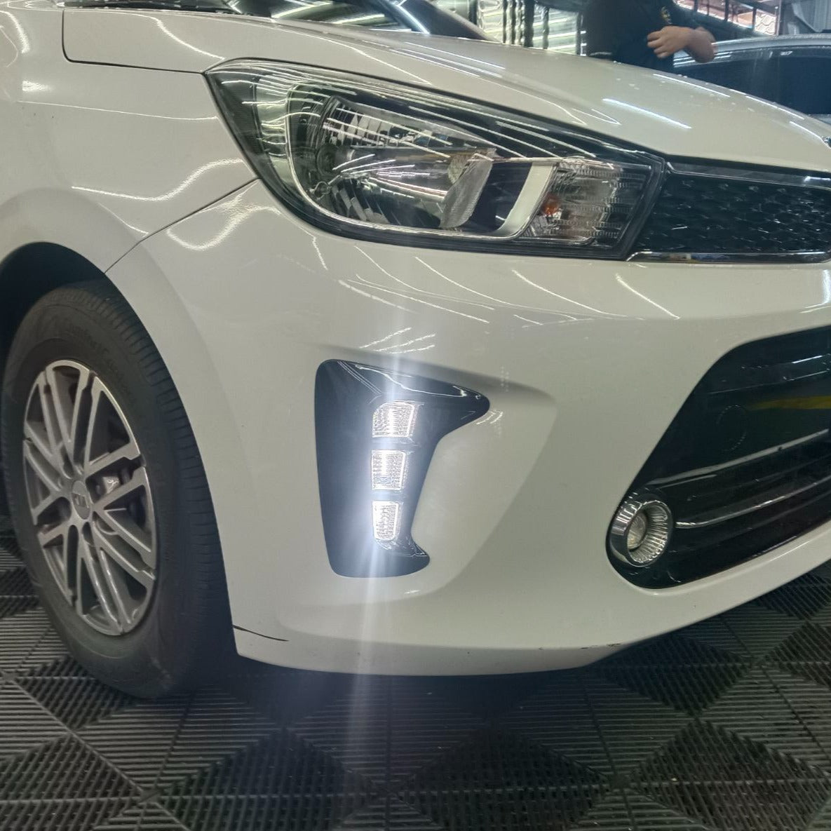 DRL ONE SET KIA SOLUTO (2020-2021)