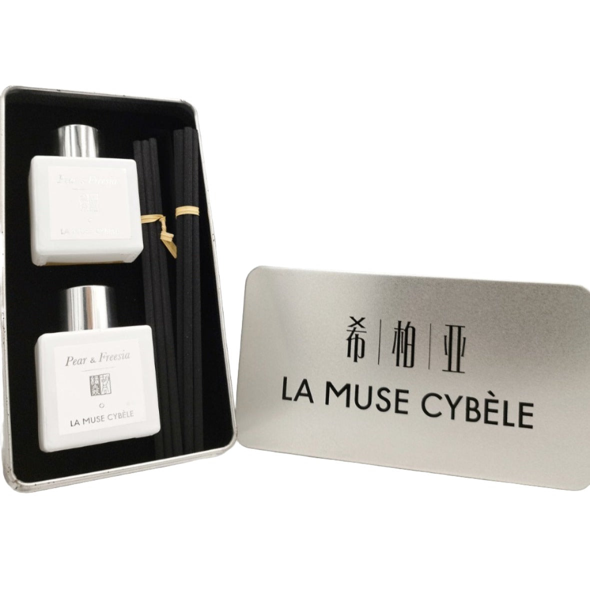 LA MUSE AROME REED DIFFUSER (DOUBLE BOTTLE) PEAR & FREESIA