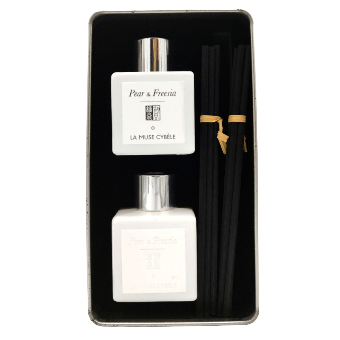 LA MUSE AROME REED DIFFUSER (DOUBLE BOTTLE) PEAR & FREESIA