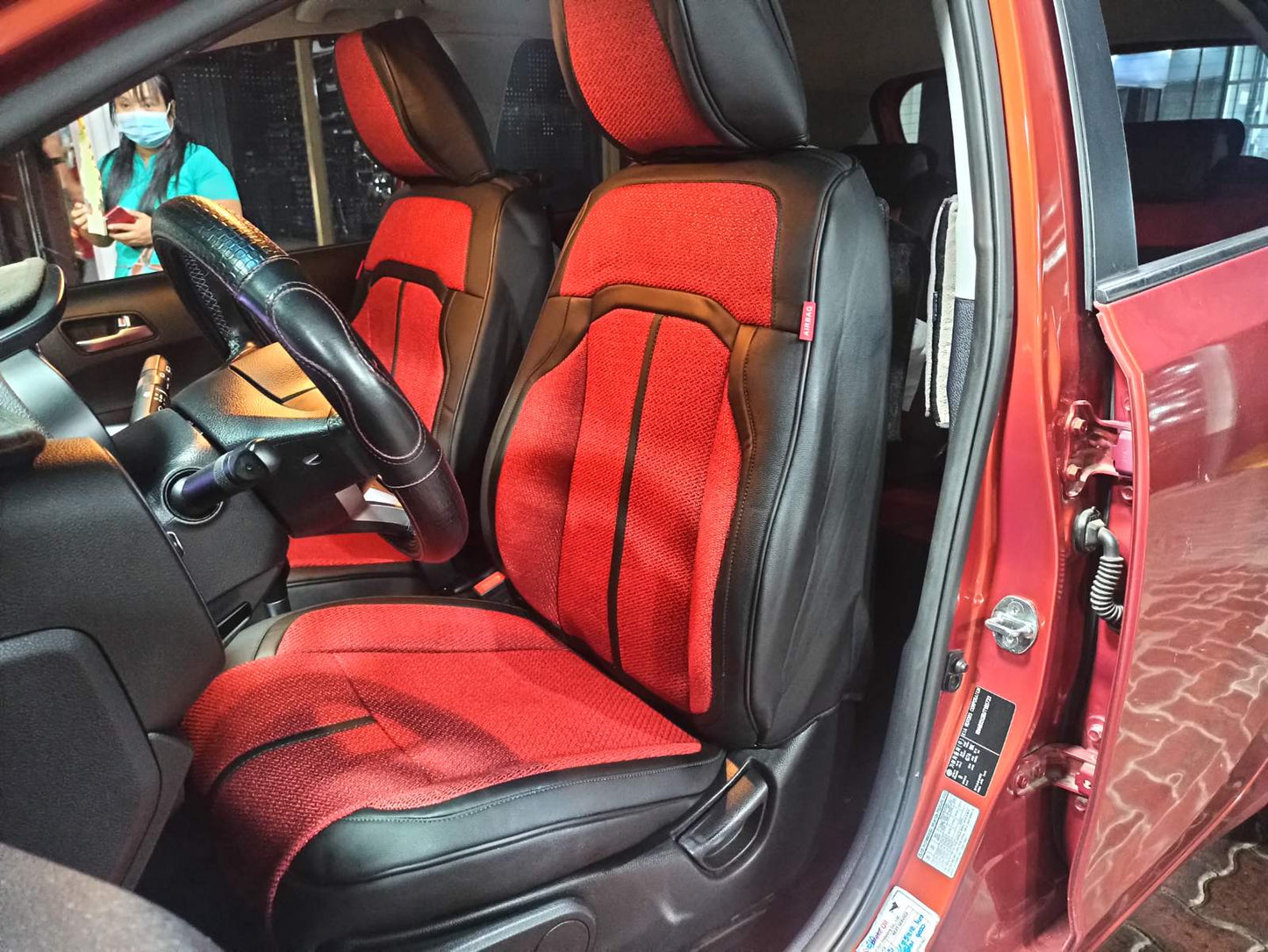 RAYMAX LUXURY SEAT COVER (H-2021-7) (1) SET (RED + BLACK)