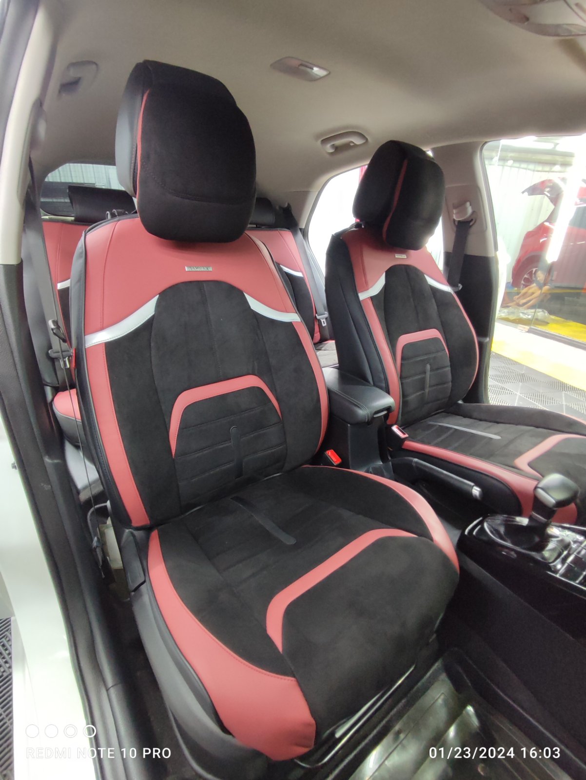 RAYMAX LUXURY SEAT COVER (H-23QD-09) (1) SET (BLACK + RED)