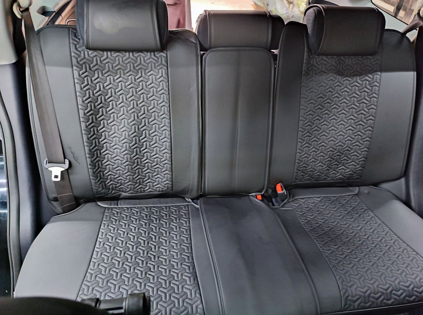 RAYMAX PREMIUM SEAT COVER (H- 2022CX- 12) (1)SET_(BLACK + BLACK)