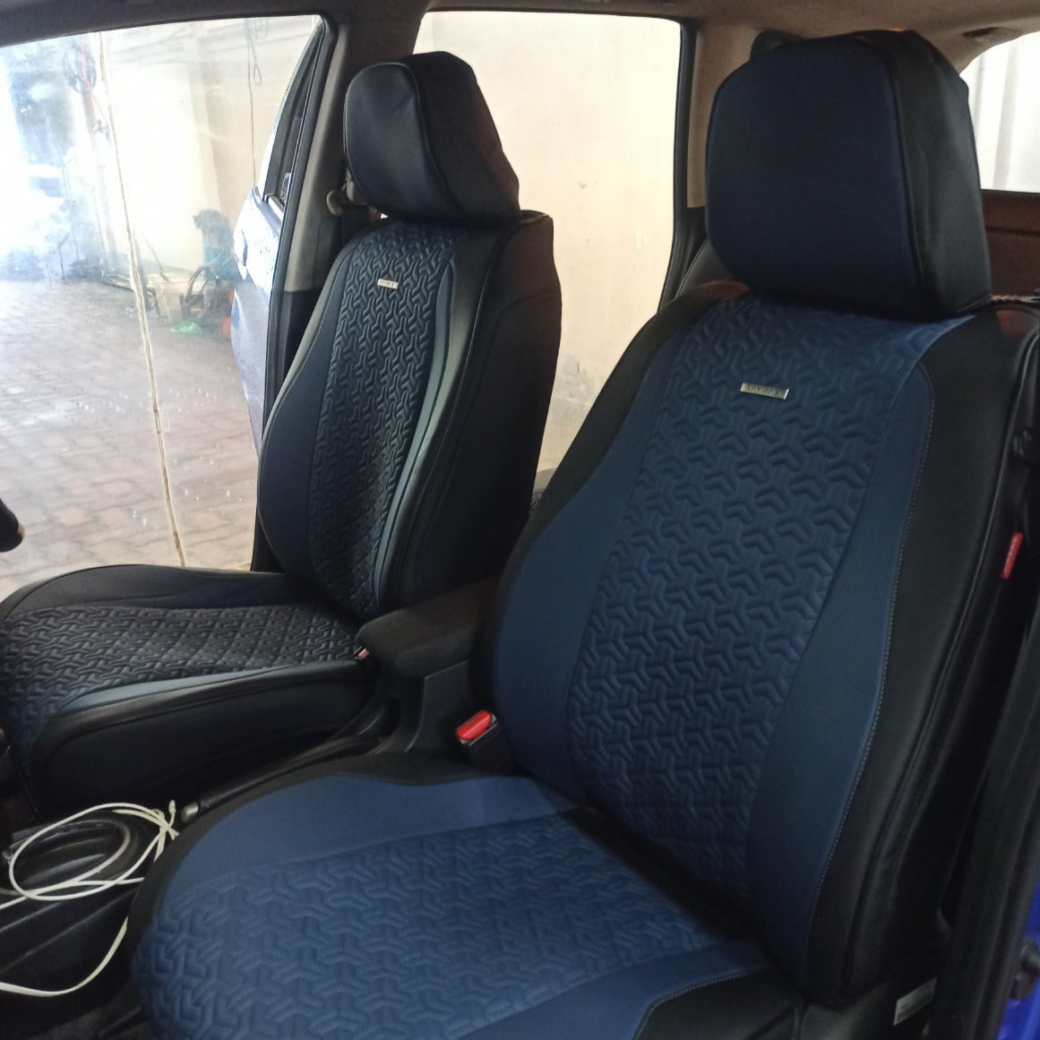 RAYMAX PREMIUM  SEAT COVER (H- 2022CX- 12) (1)SET_(BLACK + BLUE)