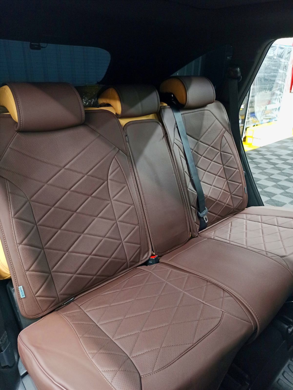 RAYMAX LUXURY SEAT COVER (H-24CX-08) (1) SET (COFFEE + COFFEE)
