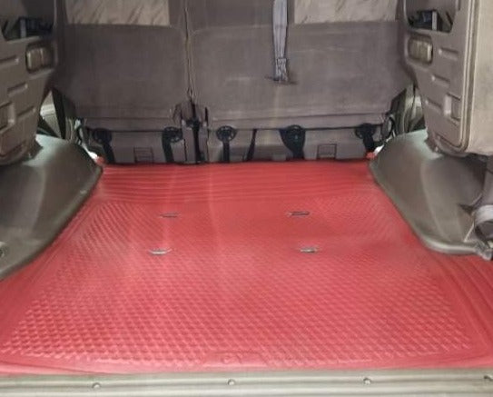 RUBBER UNI TRUNK MAT (HIGH QUALITY) (WINE RED)