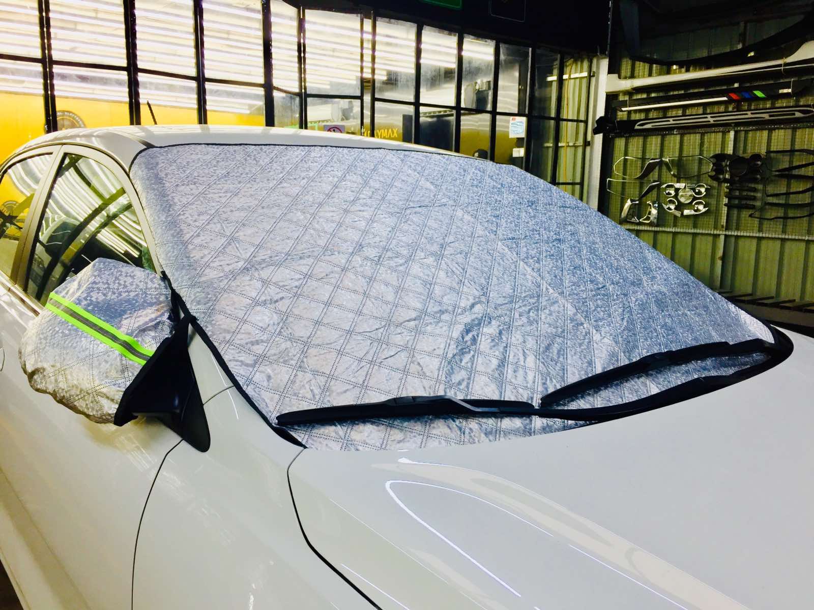 WINDSHIELD SUN COVER (L) (SILVER)