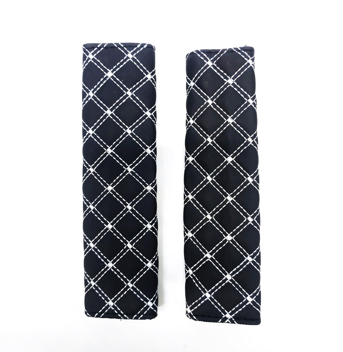 SEAT BELT COVER (BLACK + WHITE)