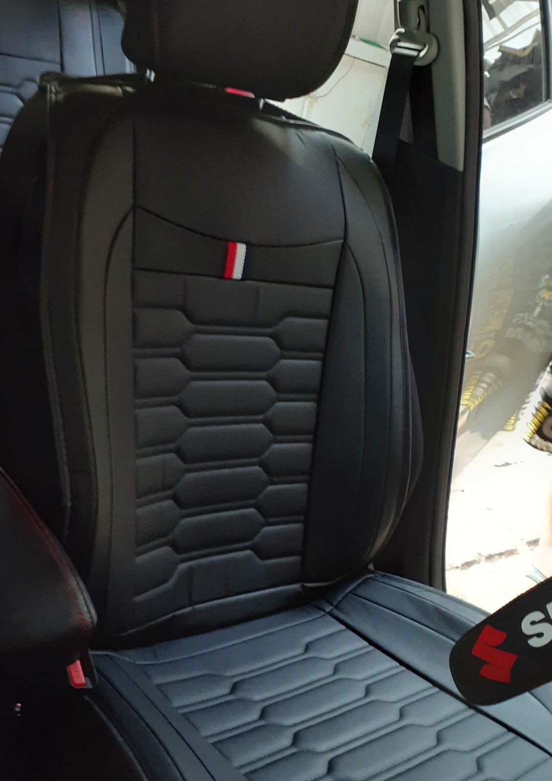 TYPE E SEAT COVER (BLACK) (FRONT)